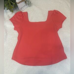 LulaRoe Marissa top. Size Medium. NWT.